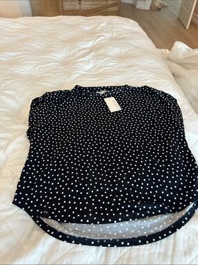 Evereve Navy Polka Dot Short Sleeve Tee